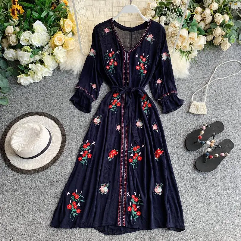 Женское платье с цветочной вышивкой LUOSHA свободное пляжное винтажное V образным