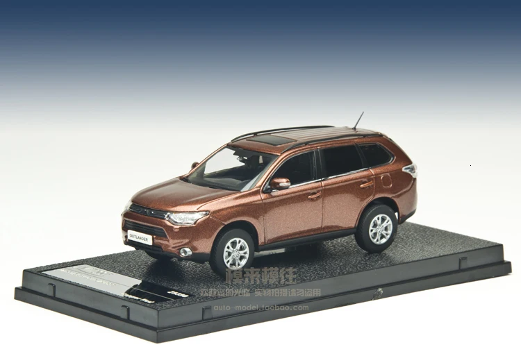 Модель автомобиля из 1/43 сплава, орнаменты для домашней коллекции, подарок на день рождения и Рождество для детей и взрослых
