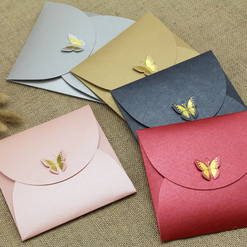 

10pcs/lot 250gsm Pearl Paper Envelopes with Hot Stamping Butterfly Buckle Kraft Envelope for Wedding Invitation Envelope Gift
