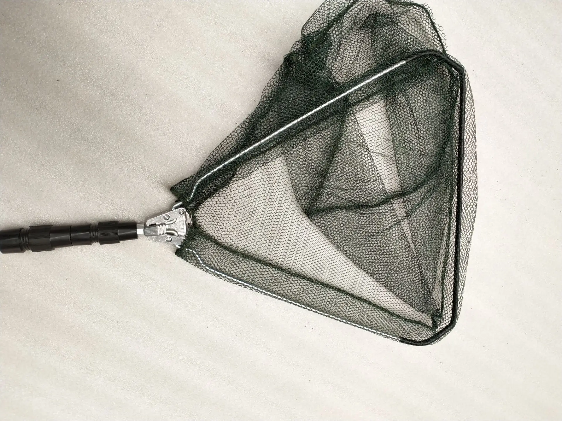 

Fishing Gear Aluminium Alloy Dip Net Triangular Grille Fast-Twitch Fishing Gear Angling Supplies