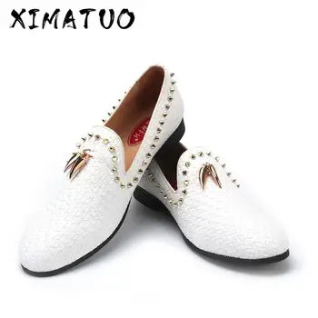 

2020 Men Shoes luxury Brand Braid Leather Casual Driving Shoes Gold Tassels and Rivets for Men's Fashion Loafers