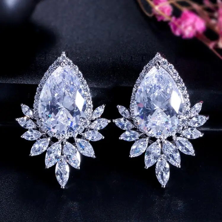 

Fashion Water Drop Cubic Zirconia Stud Earrings for Woman Girl Crystal Dress Accessories Anniversary Jewelry KE2009