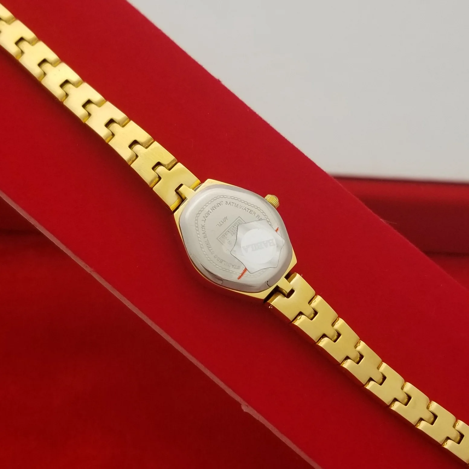 24 K Thick Alluvial Gold Plating Decorations Watches The New 2021 Retro Chain Ladies Watch Gold Watch Women  Luxury  Buckle