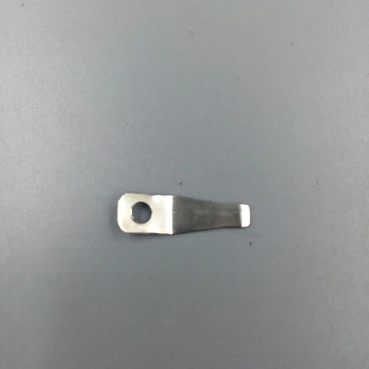 Rivet plastique noir a pression 5mm - Maxi Pièces 50