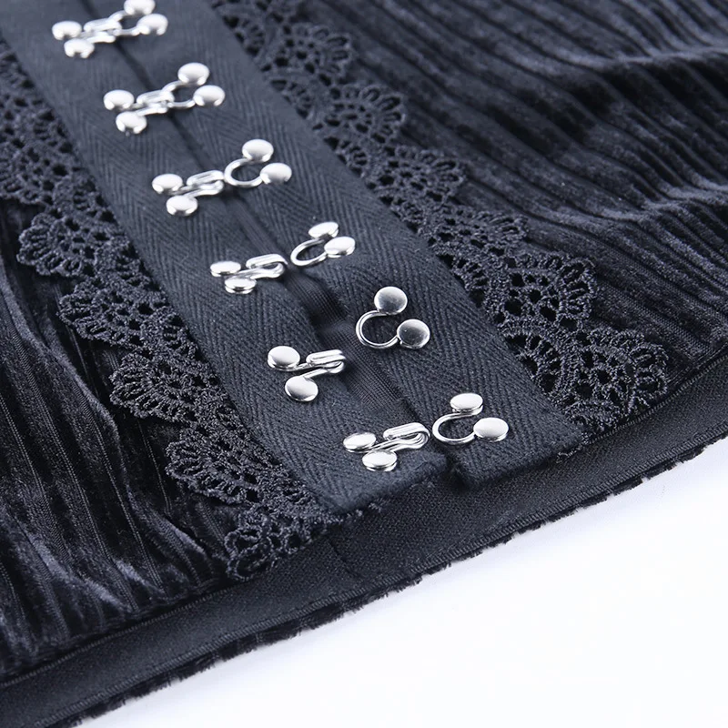 13028618701_1386157620