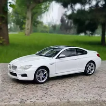 

1:24BMWs M6 Alloy Automobile Model Die-casting Metal High Simulation Wheel Steering Children's Toy Car Collection Ornaments Gift