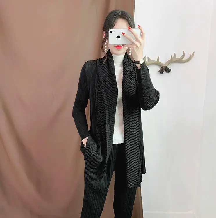 Miyake плиссированный кардиган пальто тонкий большой размер женский осенний толстый шарф воротник драпированный