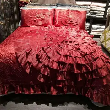 

Luxury Red Gold European Wedding Style Silk jacquard Stereoscopic Lace Edge Bedspread Coverlet Bed Cover Set Pillowcases 3PCS