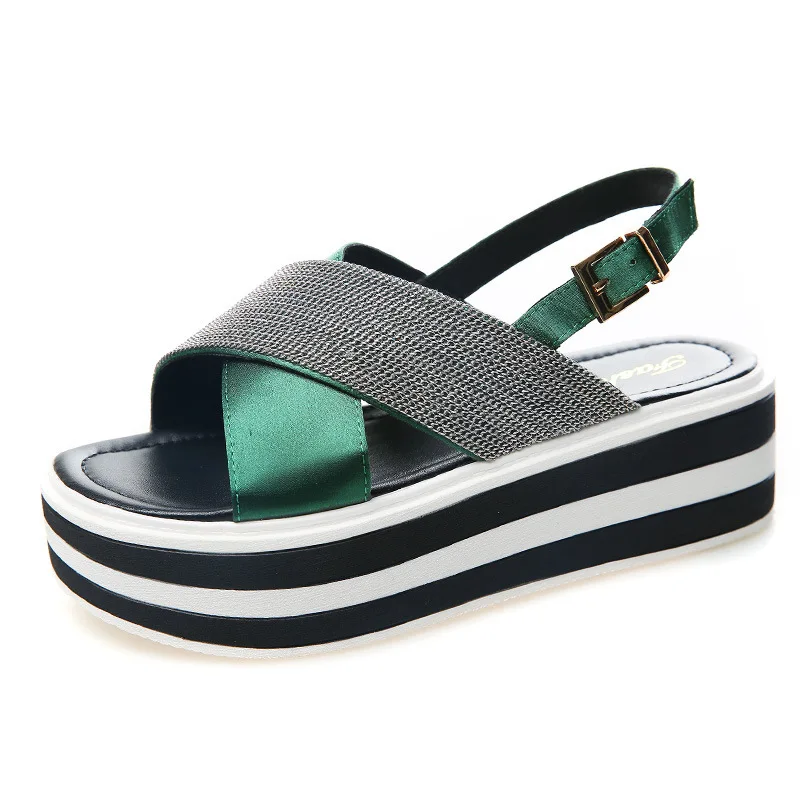 verano nueva esponja pastel salvaje Universidad con estudiantes coreanos zapatos de punta abierta romana sandalias de plata - Цвет: Зеленый