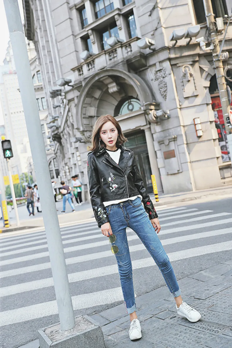 new women Korean version of the motorcycle clothing leather jacket short section ladies jacket embroidery pu leather