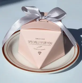 

7*7*8.8CM Diamond Shape Candy Boxes Favor With Ribbon Or Treat Boxes Cardboard Boxes For Wedding Or Parties