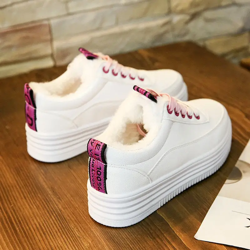 

Plus Velvet White Shoes Women's Winter New Style Cotton-padded Shoes Versatile Students Korean-style Thick Bottomed Sports Shoes