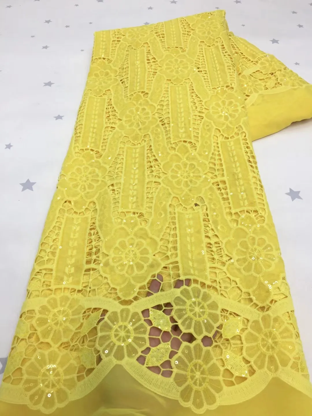 

2021 Latest African Rope Guipure Lace Fabric French Lace Milk Silk Water-soluble Lace Wedding Dress Fabric AXZ5130