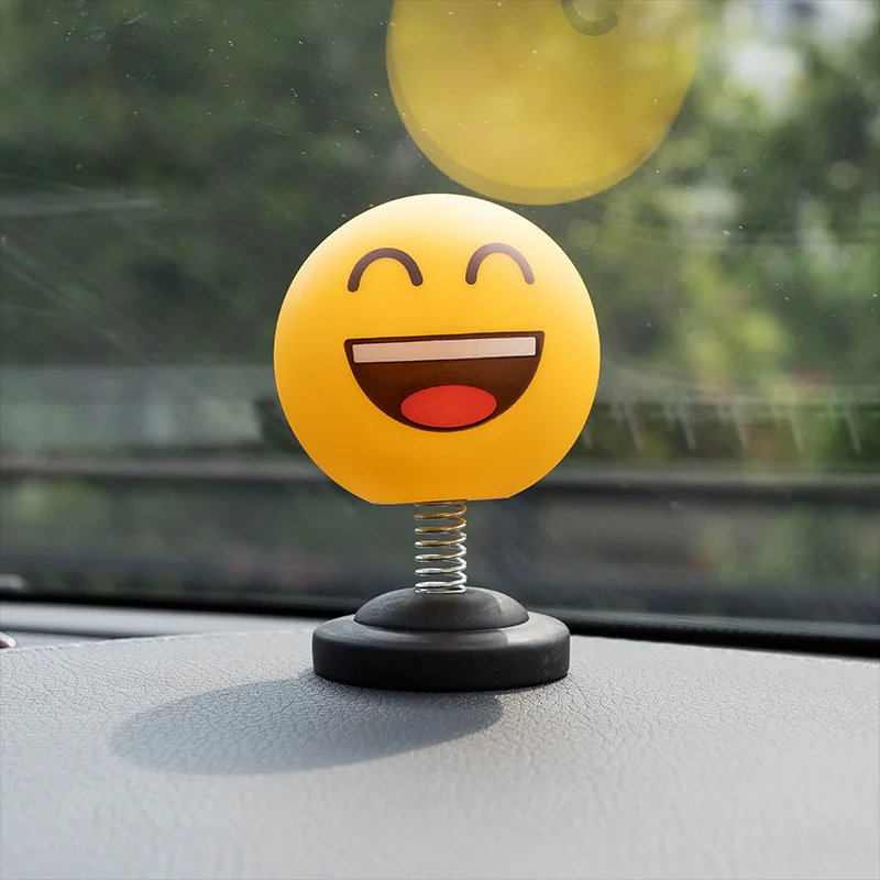 Creative car pendulum shake head expression bag funny car interior accessories for men and women personality shake head doll - Название цвета: Бежевый