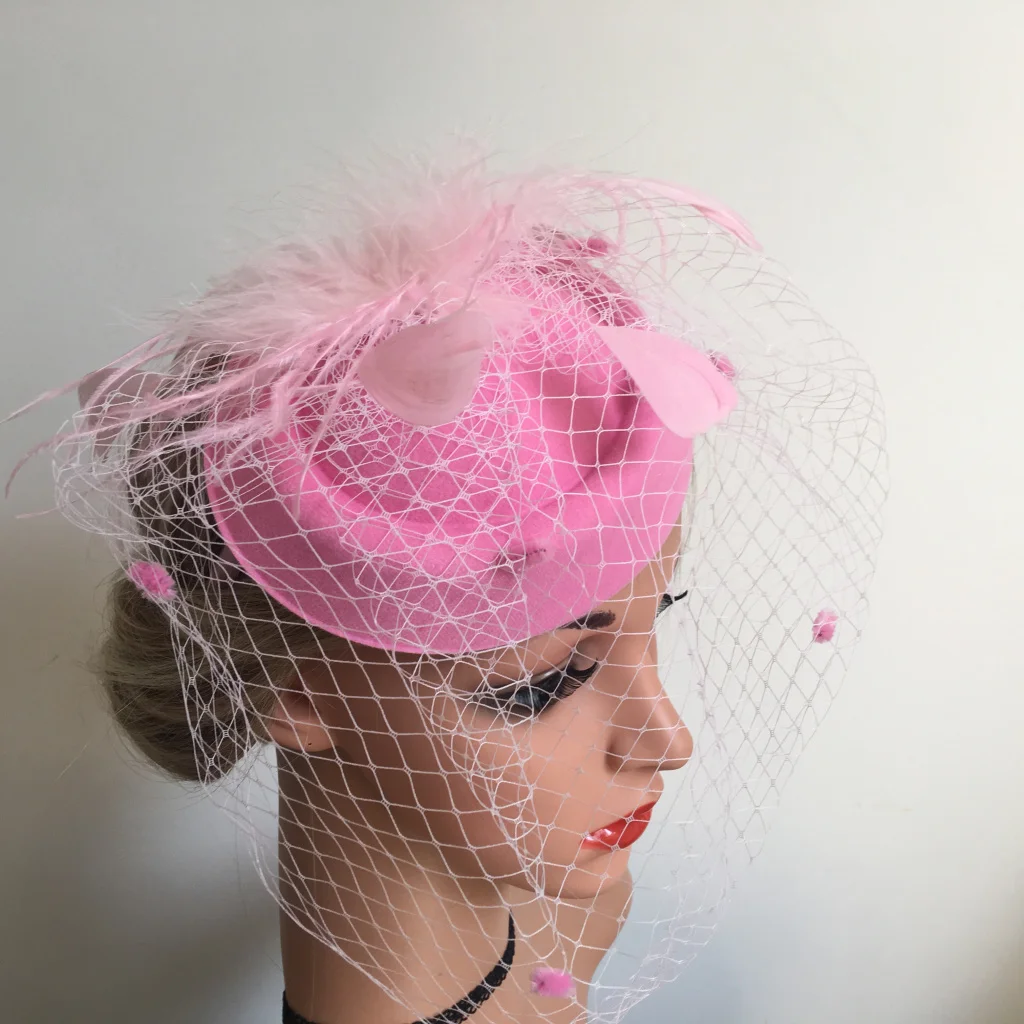 Retro Fascinators Hats 50s Party Headwear Feathers on a Headband with Clip and Mesh Veil for Women Wedding Tea Party Headpiece