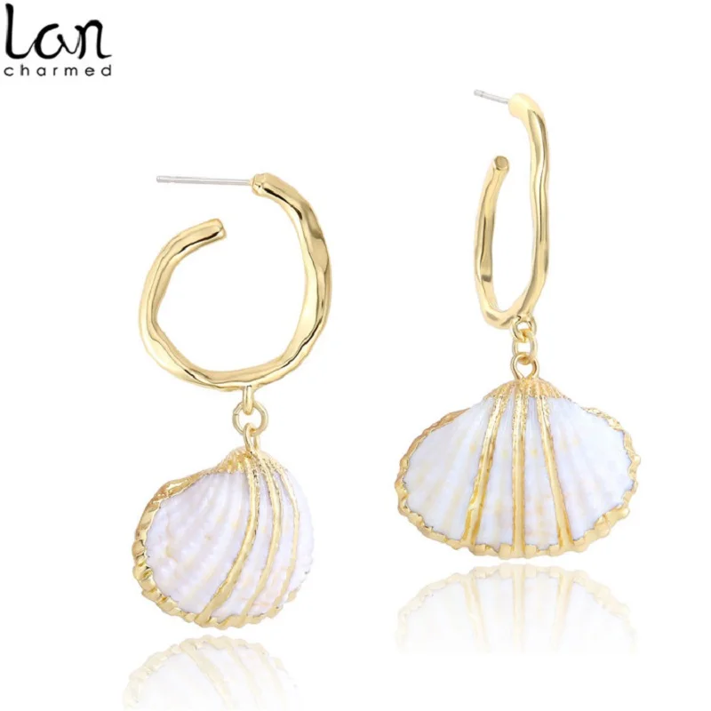 

Lancharmed 2019 New Plated Hoop Earrings Natural Scallop Shell Earrings Trendy Ladies Jewelry Scallop Shell Earring