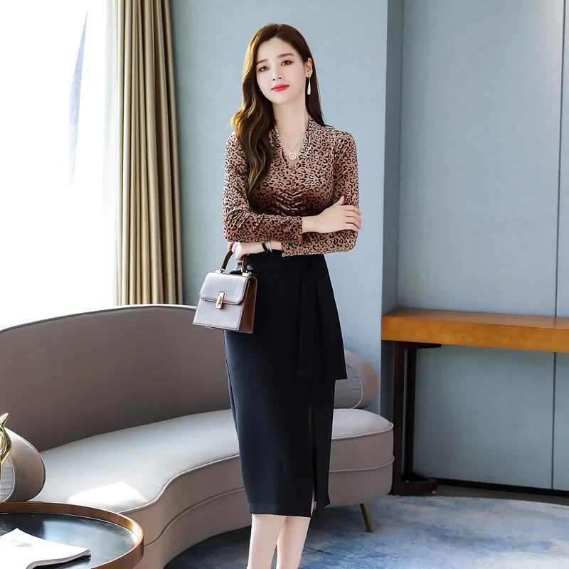 

2019 New Style Autumn Clothing WOMEN'S Suit Elegant WOMEN'S Dress Western Style Gold Velvet Tops Sheath Skirt Two-Piece Set Cool