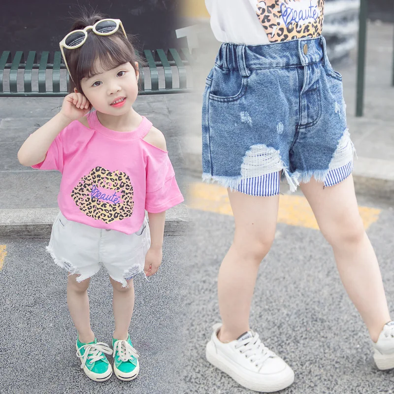 Летние новые стильные джинсовые шорты с потертостями для девочек летние однотонные брюки в полоску в Корейском стиле