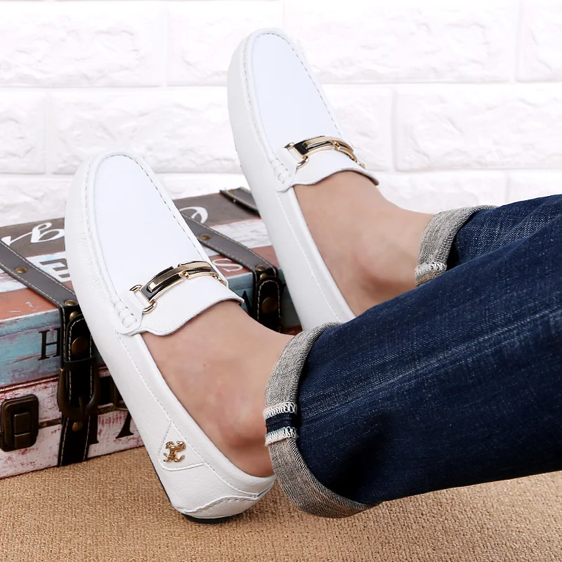 2020 New Trend Slip On Shoes For Men Anti-Slippery Loafers Men Footwear Fashion Flats Shoes Mens Luxury Leather Drive Men Shoes