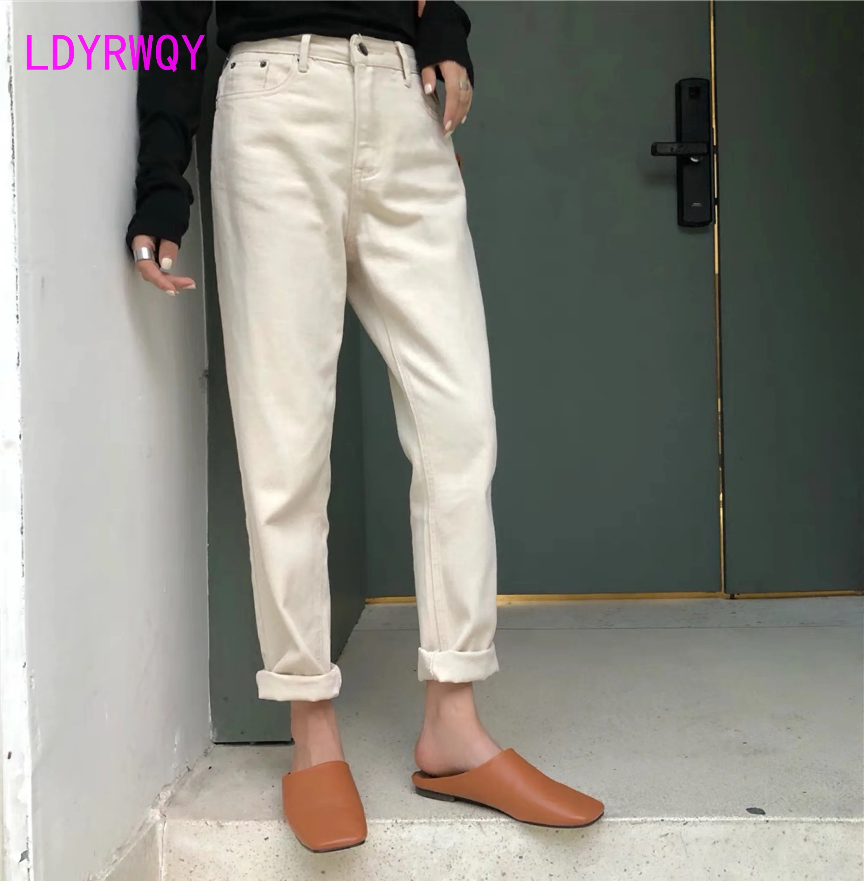 

2019 spring and autumn new Han high waist straight wide leg pants apricot white jeans female