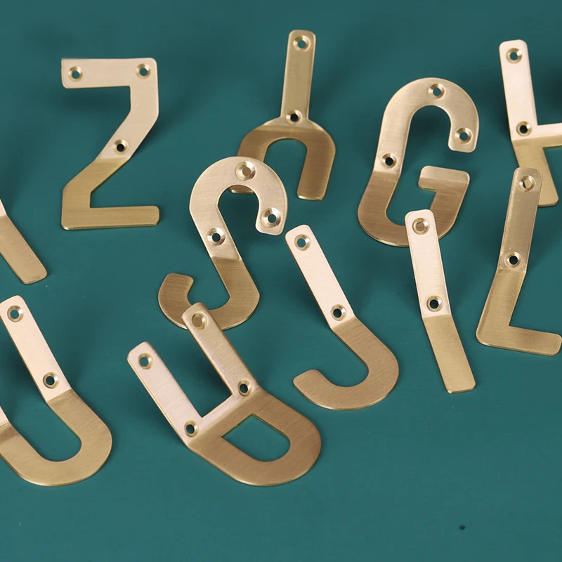 Золотой Латунный Алфавит нордический крючок для пальто стена на дверь для шляп вешалка для общежития дома настенные декоративные буквы с винты-крючки