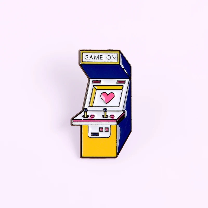 Cartoon desktop game console Pins Game on pink heart Badge Brooch Jewelry Denim jackets Shirt bag Lapel Game lover pin gift