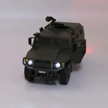 

1:32 Alloy Simulation Armored Car Toy Cars Model Light Music Pull Back Boy Gift A5YC