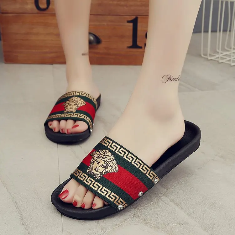 

2018 Hot Selling Flat Line-styled Anti-slip Men And Women Couples Slipper Versatile Lazy Slipper