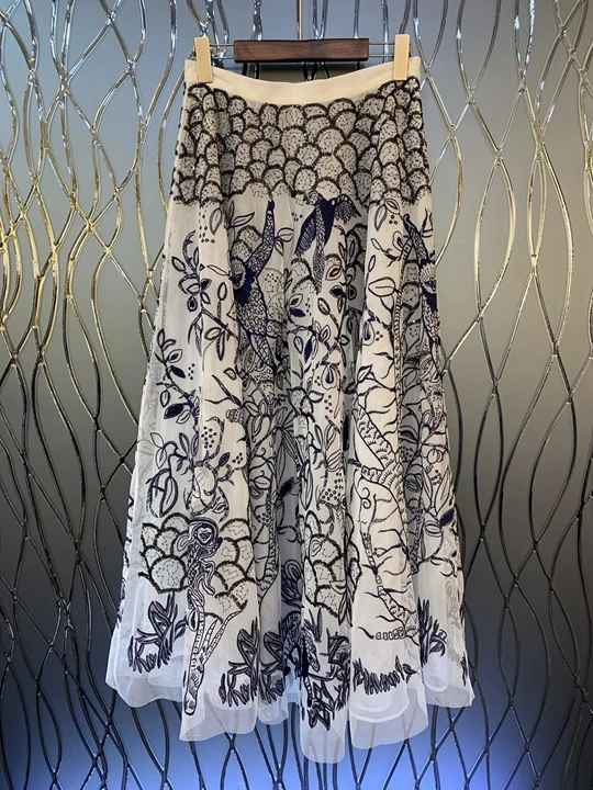 Ранняя осень г. Новая женская юбка с эластичной резинкой на талии с декоративной вышивкой 100 г., длинные юбки средней длины 911