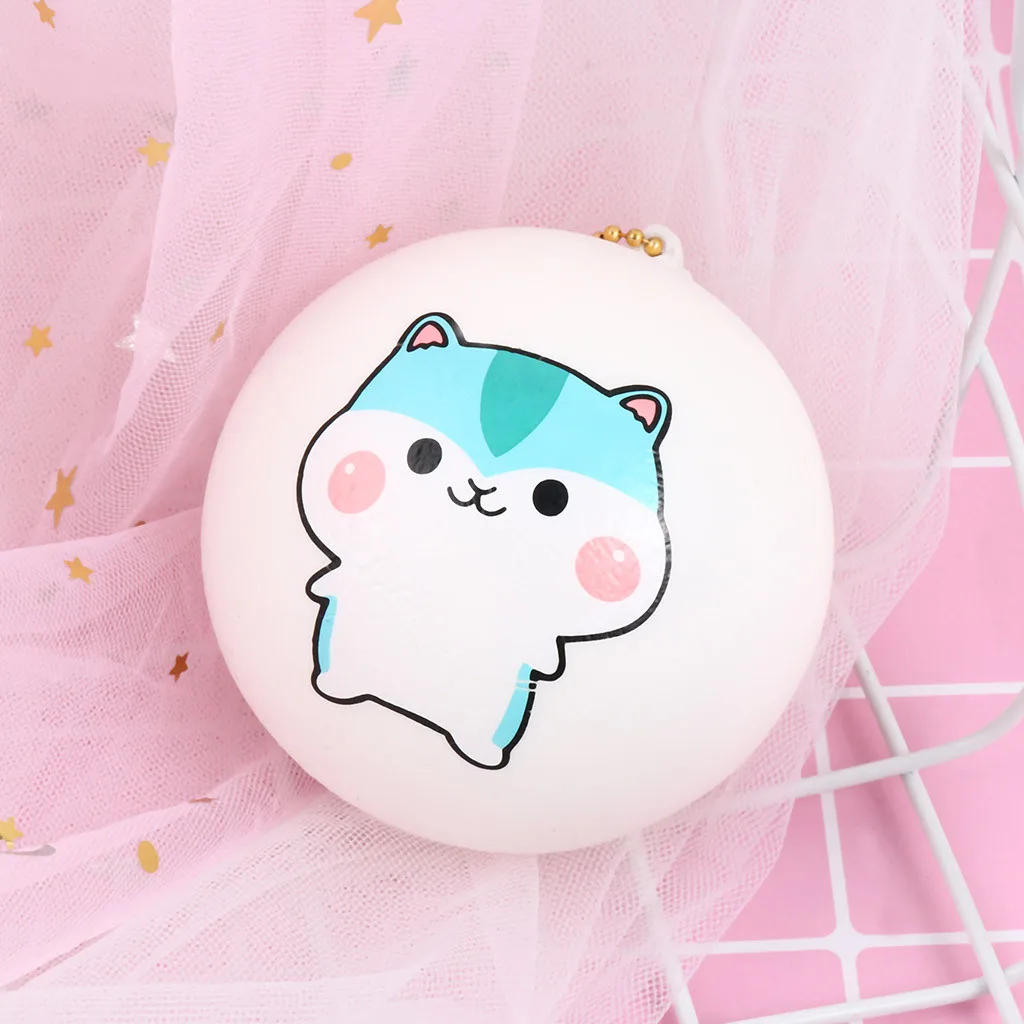 Bread Pendant Scented Charm Cute Squishy Slow Rising Soft Squeeze Toy Bread Strap Scented Relieve Stress Funny Kid Xmas Gift - Цвет: Красный