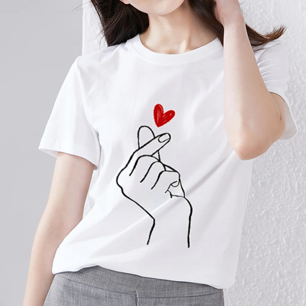 

Women's T-shirt All-match Ins Wind Korean Version of The Heart Pattern Printing Series Ladies Slim Commuter Soft Round Neck Top