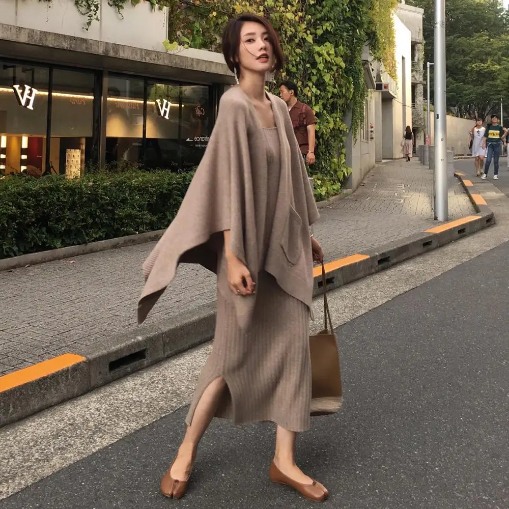 

New 2019 Women's Knitted Batwing Sleeve Loose Cardigan Sweaters Two Piece Set And Fall Winter Halter Long Split Knit Dress Suits