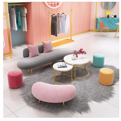 

Northern Europe clothing store sofa personality heteromorphic simple modern reception arc beauty salon net red sofa light luxury
