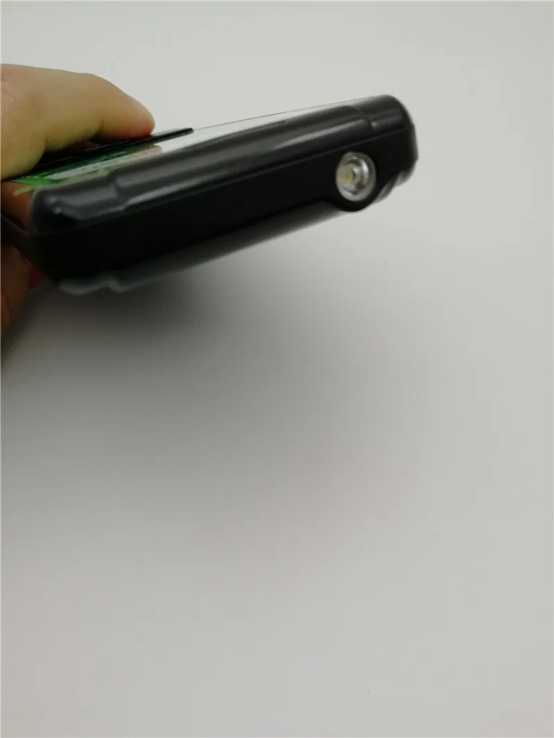 Кнопочный мобильный телефон, 1,77 дюймов, 2000 мА/ч, две sim-камеры, Bluetooth, большой динамик-фонарик, fm-радио, сотовый телефон для пожилых людей, Maxfone V3