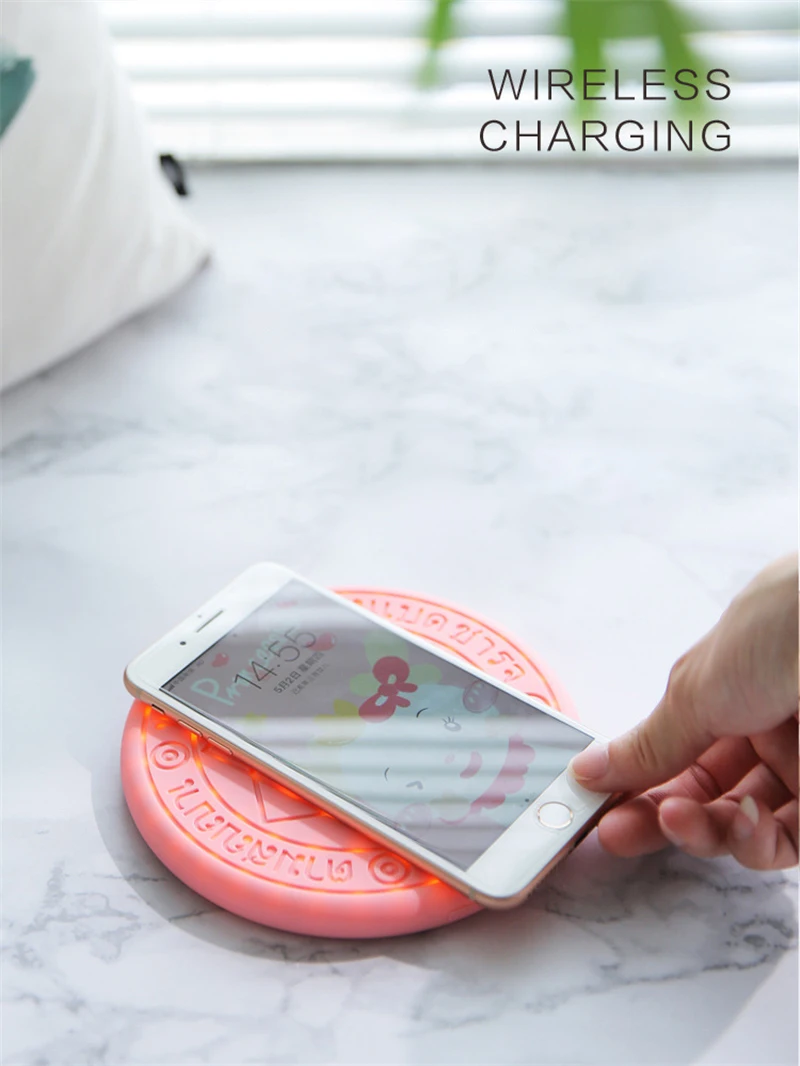 

Anime Cardcaptor Card Captor Sakura Sailor Moon Wireless Charger Fast Charging