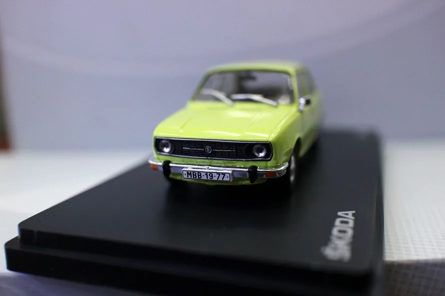 Весы Abrex 1:43 модель автомобиля Skoda 105L для коллекции подарок|Наземный транспорт| |