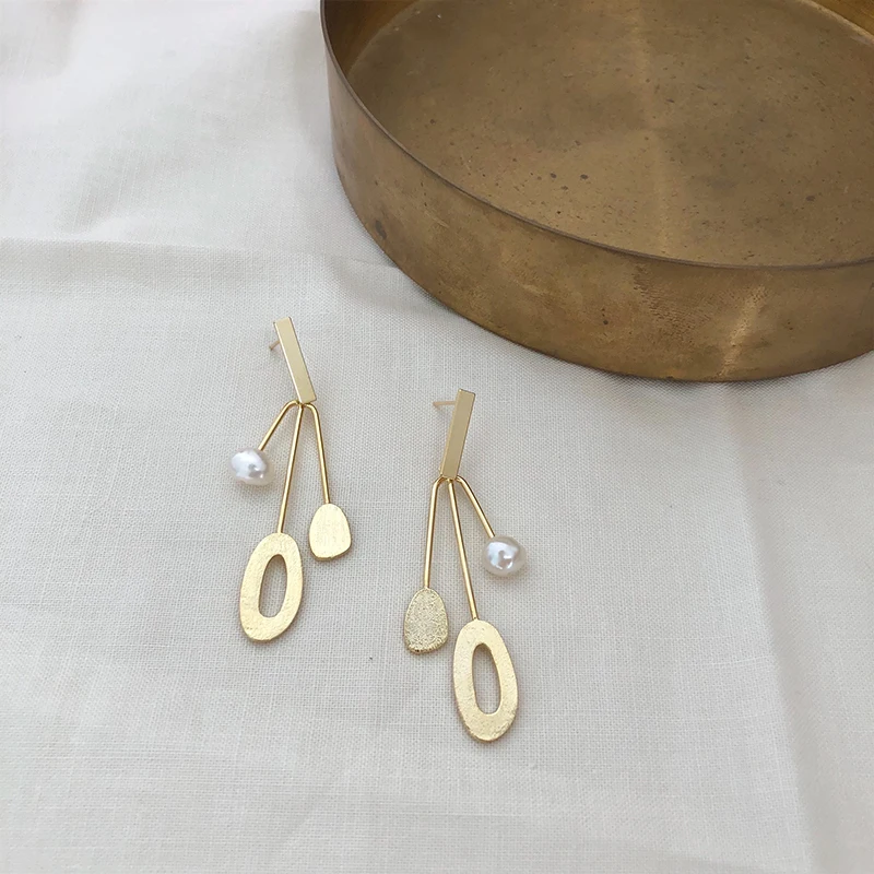 

Ms Gold-Plated Earring Jewelry Accessories Irregular Baroque Pearl Earrings WomenNatural freshwater pearls Delicate Earring