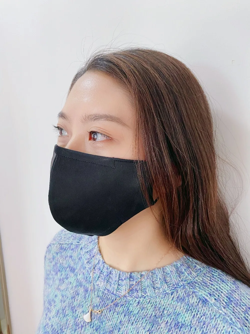 black mask