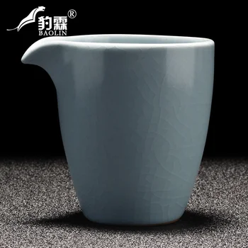 

Ruyao open slice ice crack big size Gongbei tea sea tea separator kungfu tea set ceramics Longquan celadon Ru porcelain