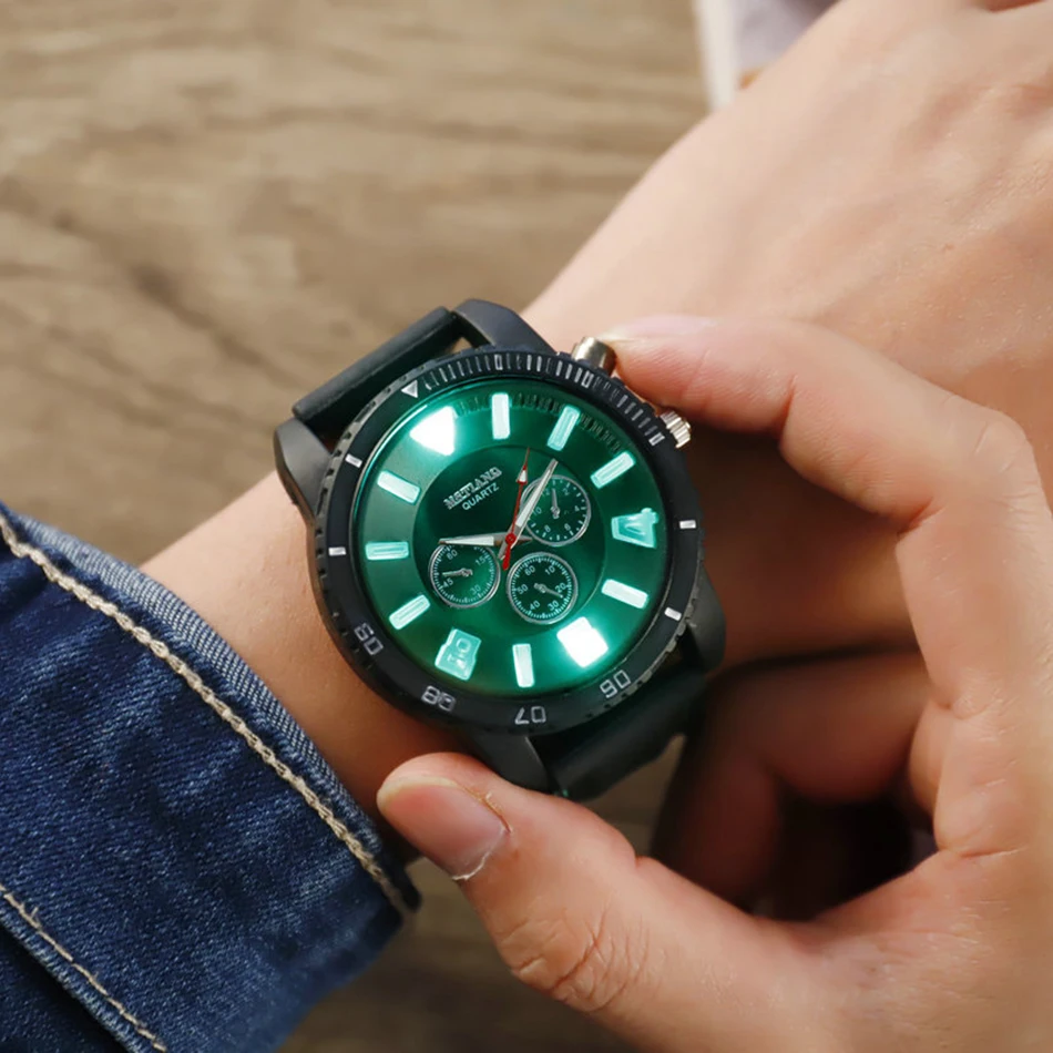 men watch  (3)