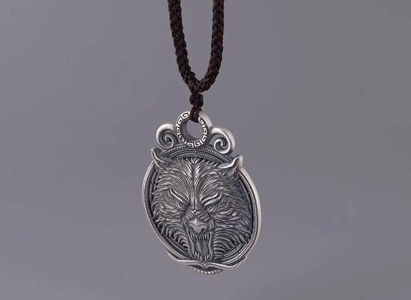 silver-wolf-pendant001A