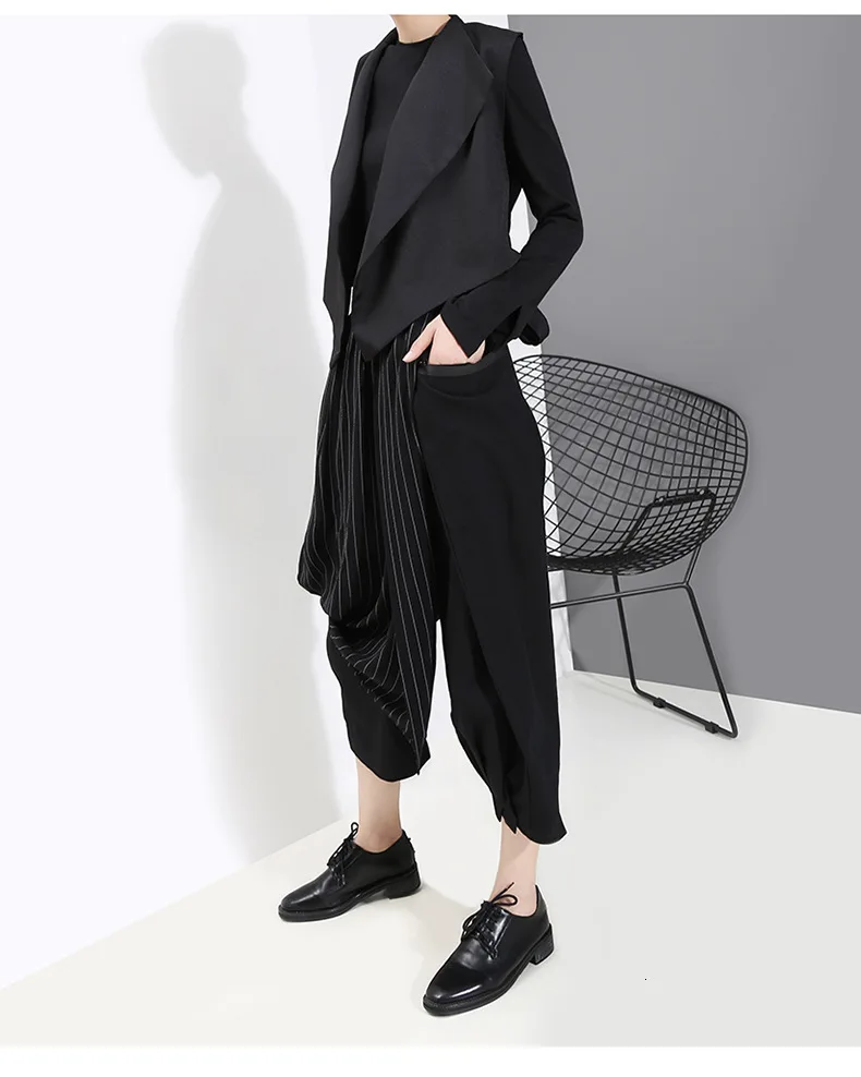 [EAM] High Elastic Waist Striped Black Asymmetric Trousers New Loose Fit Pants Women Fashion Tide Spring Autumn 1A933