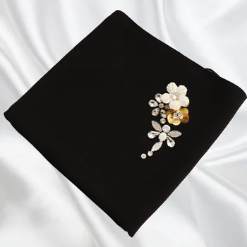 

Elegant Female Kerchief Scarves Fashion Handmade Rhinestone Beaded Muslim Scarf Women Arab Long Scarf Vintage Rectangle
