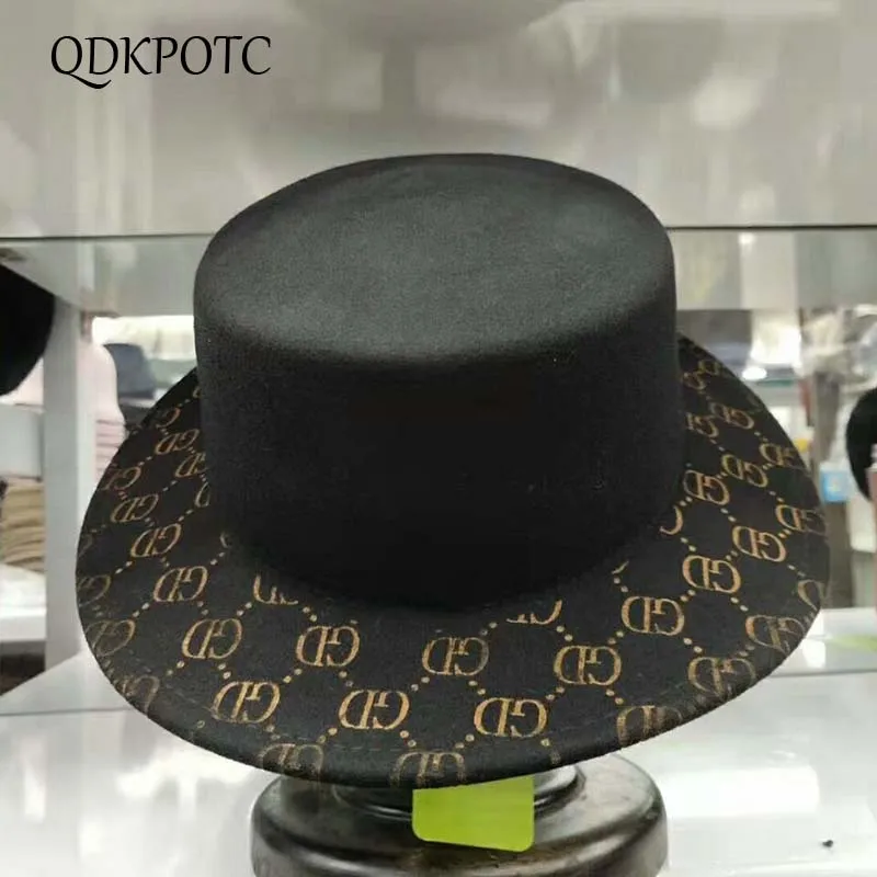 

QDKPOTC 2019 New 100%wool Fedoras Autumn Winter High Quality Flat Cap Fashion Elegant Banquet Jazz Hat Men Women Printing Hats