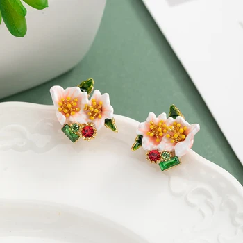 

Earcuff Rushed Earings In Ear Clip Female Hand Made Enamel Solid Flower Pure Earrings 2020 New Fashion Super Fairy Temperament