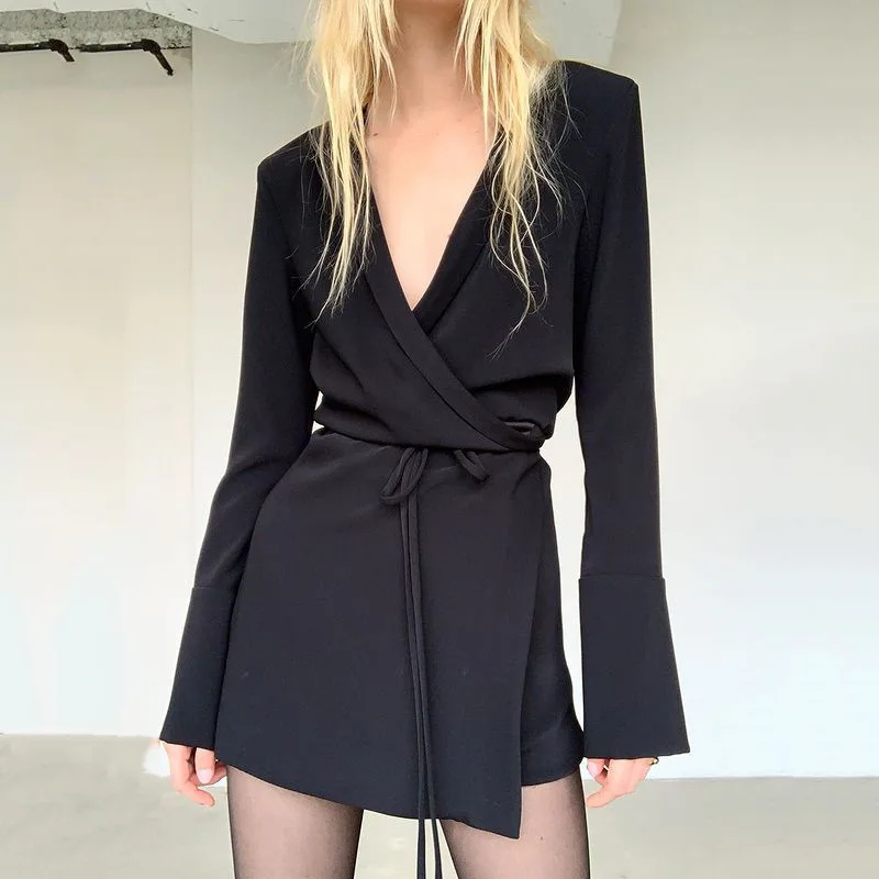 

Special-Interest Design Simple Style Dress Women's Clothing Sexy Deep V Long Sleeve Lace Up Waist Temperament Skirt