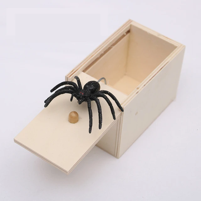 New Trick Spider Funny Scare Box Wooden Hidden Box Quality Prank Wooden Scare Box Fun Game Prank Trick Friend Office Toy Gift 2