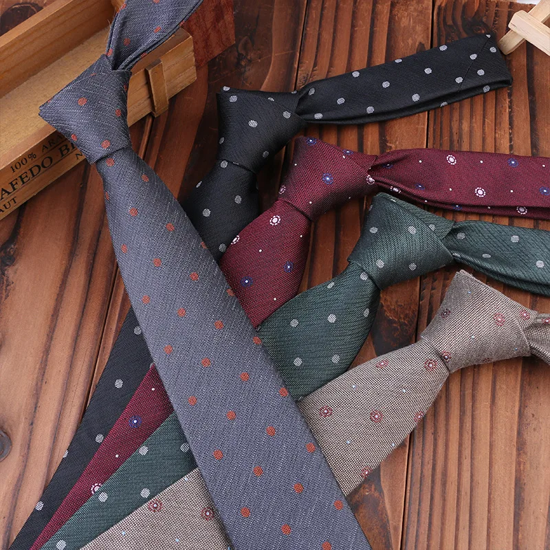 

New Novelty Ties Men's Fashion Tie 7cm Dot Necktie For Man Classic Dot Pattern Neck Tie For Men Slim Navy Wedding Neckties