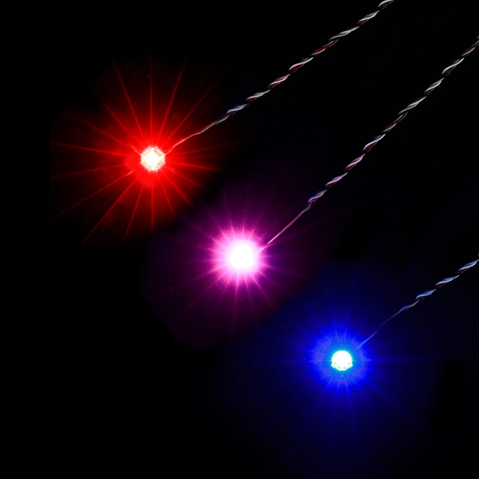 

BriksMax Led Light Accessories For DIY Fans 3 PCS/Pack RGB Dot Lights 4 Pin 15/30 CM Compatible With Building Blocks Models