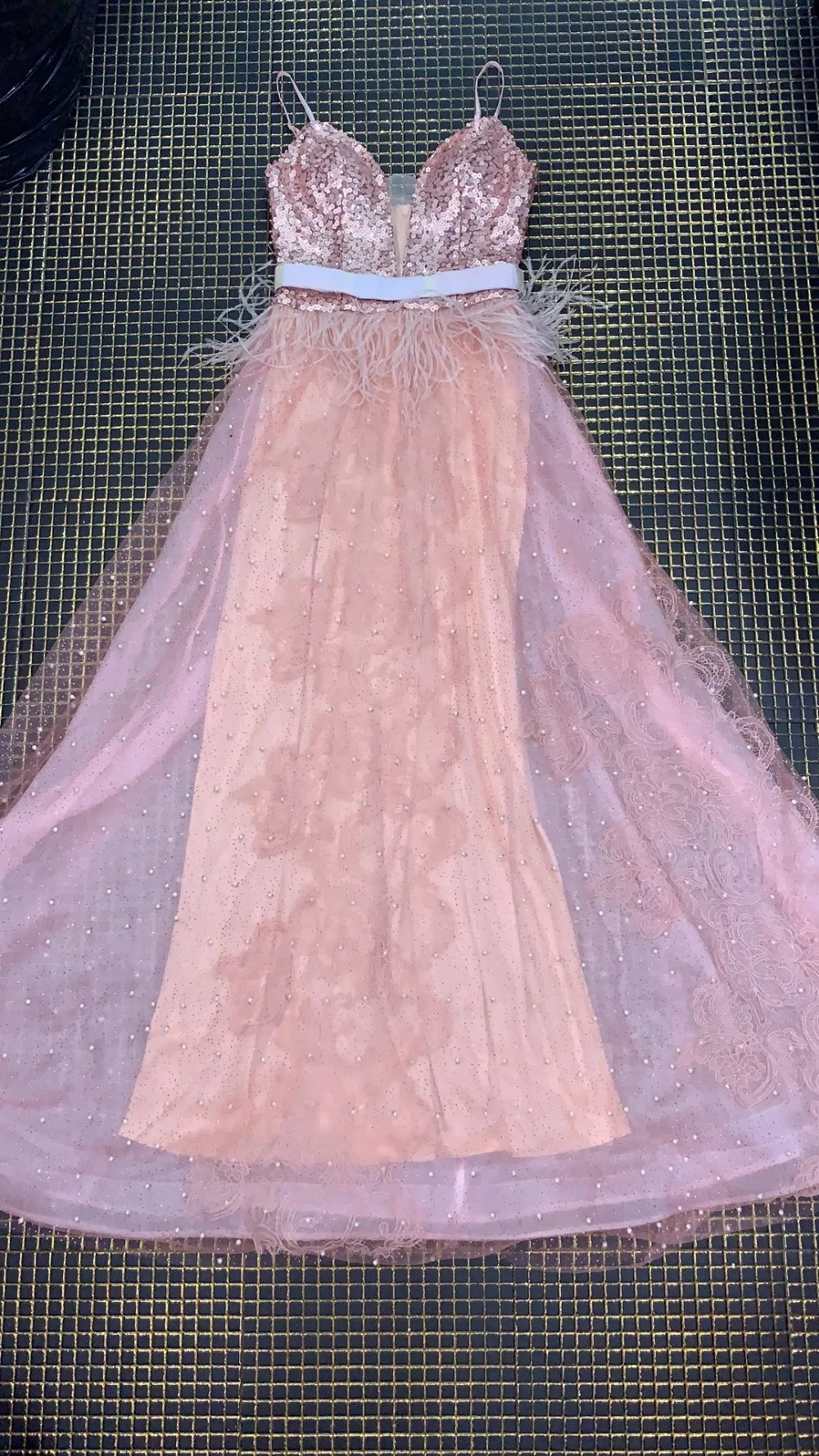 Новое женское элегантное платье с v-образным вырезом на бретельках Vestido знаменитое вечернее облегающее платье